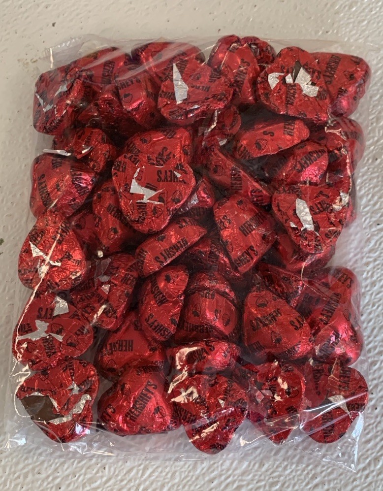 Hershey’s Strawberry Creme Flavored Hearts Valentine MILK CHOCOLATE 1 Pound