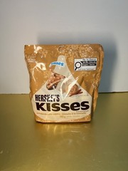 🔥New Limited Hershey Kisses SNICKERDOODLE Cookie Creme Milk Chocolate Bag 7oz