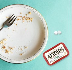 36 ALTOIDS Curiously Strong Mints Cinnamon 1.76-oz Tins (3 Packs of 12) BB: 4/27