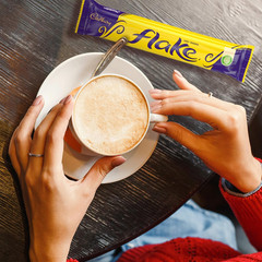 Flake Bar Single 32G, (Pack of 24)
