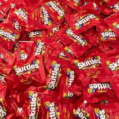 SKITTLES Original Fun Size, Individual Packs, 5 Flavors – Bulk Candy (2 Pounds)