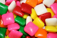 DUBBLE BUBBLE CHICLETS CHEWING GUM, 2LBS