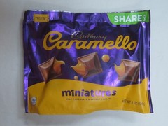 (1) Cadbury Caramello Miniatures Milk Chocolate & Creamy Caramel 8 Oz Share Pack