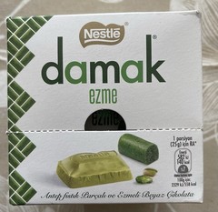 Damak Ezme Pistachio White Choc. w/ Crushed Pistachios and Pistachio Paste 330G