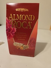 Brown & Haley Almond Roca Buttercrunch Toffee 28 Oz New Free Shipping 05/2027