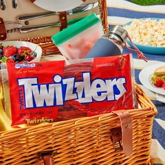 Twizzlers, Twists Strawberry Flavored Licorice 16 Ounce (Pack of 1), Red