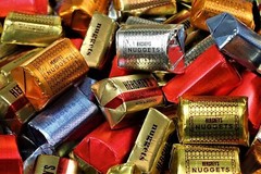 HERSHEY’S NUGGETS CHOCOLATE MIX, IN POUNDS BAG (PICK YOUR WEIGHT) NOW ASSORTED!!
