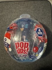 Pop Ups Holiday Ball Lollipop 4-Pack Sweet Snack Pantry Candy 40g