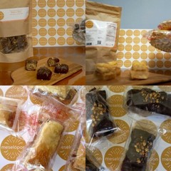 Greek Baklava Layered Pastry Dessert Sweet Almond Bites Chocolate 52.91oz