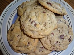 ULTRA CHEWY HOMEMADE BACON CHOCOLATE CHIP COOKIES (30 COOKIES)