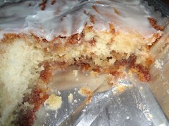 MOIST AND DELICIOUS HOMEMADE CINNAMON ROLL CAKE (13″ x 9″) TRAY