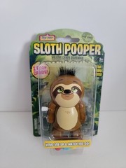 TREAT STREET Sloth Pooper Candy Dispenser Wind-Up Walks & Poops Candy New