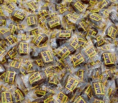 DAD’S Root Beer Barrels Individually Wrapped Old Fashioned Hard Candy (2 Pounds)
