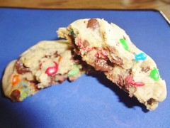 EXCEPTIONALLY TASTY HOMEMADE CHOCOLATE CHIP M&M PUDDING COOKIES (3 DOZEN)