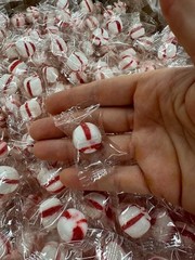 SweetGourmet Triple-Distilled Peppermint Oil, Soft Mint Puffs Candy, Clear Wrapp
