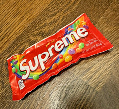 SUPREME SKITTLES RED HYPE RETRO VINTAGE RARE CANDY ART STREETWEAR NYC SKATEBOARD