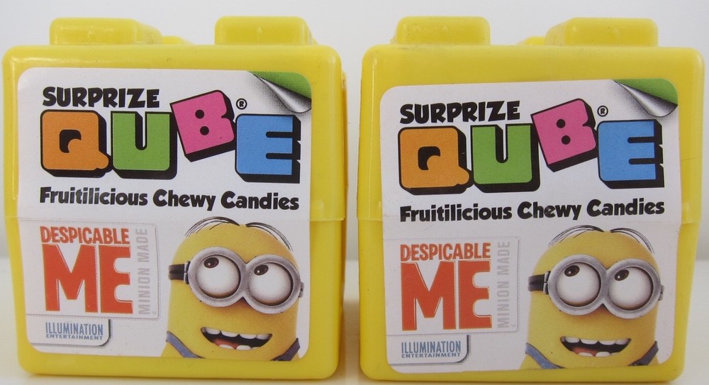 MINIONS CUBE plastic Surprise egg/ cube with toy and candy -2 PACK-FREE SHIPPING