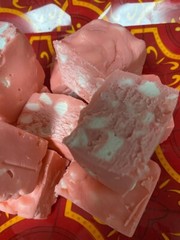 Strawberry Marshmallow Fudge *nut free* 1/2 pound