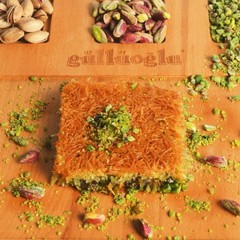 Gulluoglu Pistachio Kadaif, 2.2lb – 1000gr, Daily Fresh Shipment