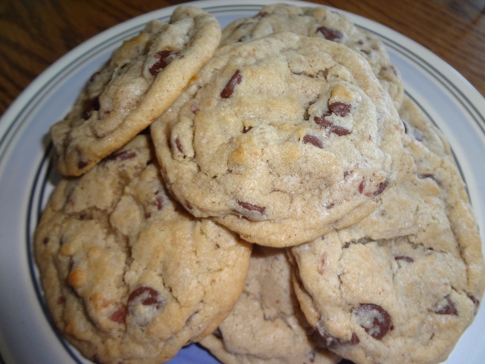 ULTRA CHEWY HOMEMADE BACON CHOCOLATE CHIP COOKIES (30 COOKIES)