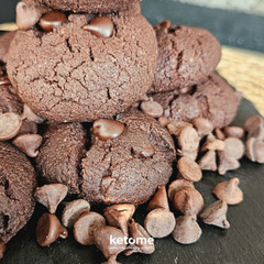KETO CHOCOLATE Homemade Cookies – Low-Carb, Sugar-Free & Gluten-Free