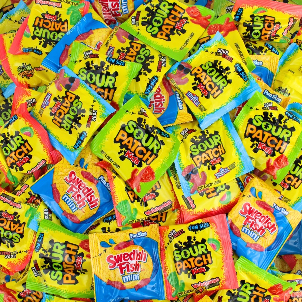 Bulk Fun Size Candy Variety Packs – Sweet & Sour Gummy Treats for Parties