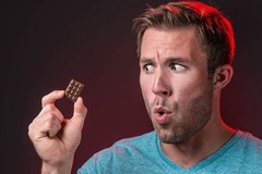 World’s Hottest Chocolate Bar – 9 Million SHU of Fiery Delight in 1.5″ Size
