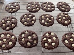 Keto Peppermint Mocha Cookies with Peppermint Chocolate Chips * Diabetic Safe