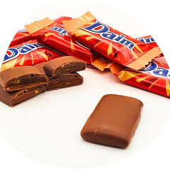 x4 DAIM Milk Chocolate 200g Crunchy Almond Caramel Candy Sharing Bag Halloween