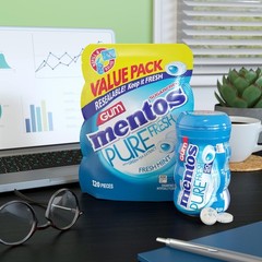 Mentos Pure Fresh Sugar-Free Chewing Gum with Xylitol, Fresh Mint,120 Piece Bulk