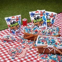 Soft & Chewy Red, White & Blue Gummy Candy – SOUR PATCH KIDS, 1.8 lb Bulk Treats