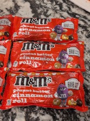 6-PACK Peanut Butter Cinnamon Roll M&M’s Share Size 2.83 oz Bakery Collection