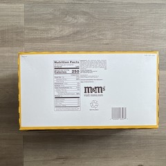 M&M’s Peanut M&M’s Chocolate Candy Box, 36 x 1.74 oz Packs, 62.64 oz
