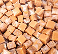 Caramel Cubes Candy – 4 Pound Pack 300 Pieces Count – Classic Chewy Squares