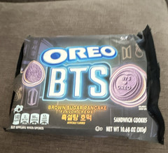 Oreo BTS Brown Sugar Pancake Creme Sandwich Cookies Packet 10.68 oz (302g)