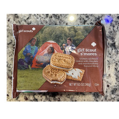 NIB Girl Scouts Cookies – S’mores (Discontinued Flavor) best by Sept 2025