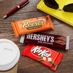 Hershey’s Kit Kat Reese’s Assorted Milk Chocolate Candy Box 27.3 oz Variety Pack
