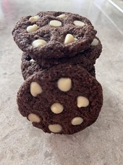 Keto Peppermint Mocha Cookies with Peppermint Chocolate Chips * Diabetic Safe