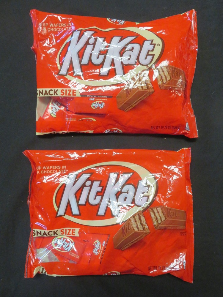 (2) Bags Of Kit Kat Snack Size Candy Bars 10.78 Oz Each YUMMY!