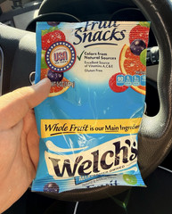 Welch’s Fruit Snacks Mixed Fruit Gummy Snacks USA 250 shifted label error LABEL