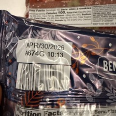 Benton’s Milk & Dark Chocolate Dominoes 8.82oz 250g (2 Bags)