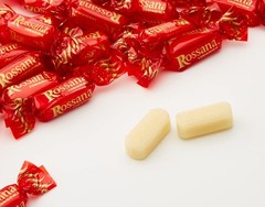 Perugina Rossana Filled Candy (6.17 Oz) 6.17 Ounce (Pack of 1), Red