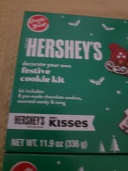 New Sealed set of 2 Hershey’s Festive Chocolate Cookie Frosting Cookies Icing +