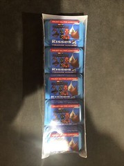 Box of 5 Hersheys Kisses Treasure Surprise Marvel Spiderman No Way Home 2021
