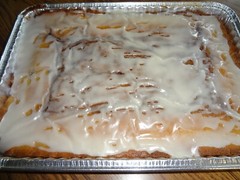 MOIST AND DELICIOUS HOMEMADE CINNAMON ROLL CAKE (13″ x 9″) TRAY