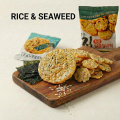 Korean Baked Sweet Rice Cracker Bites with Roasted Seaweed, Crunchy Korean Snack