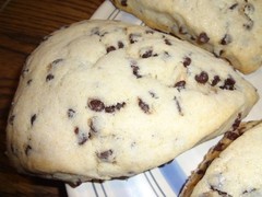 LIGHTLY SWEETENED HOMEMADE CHOCOLATE CHIP SCONES (8 SCONES)