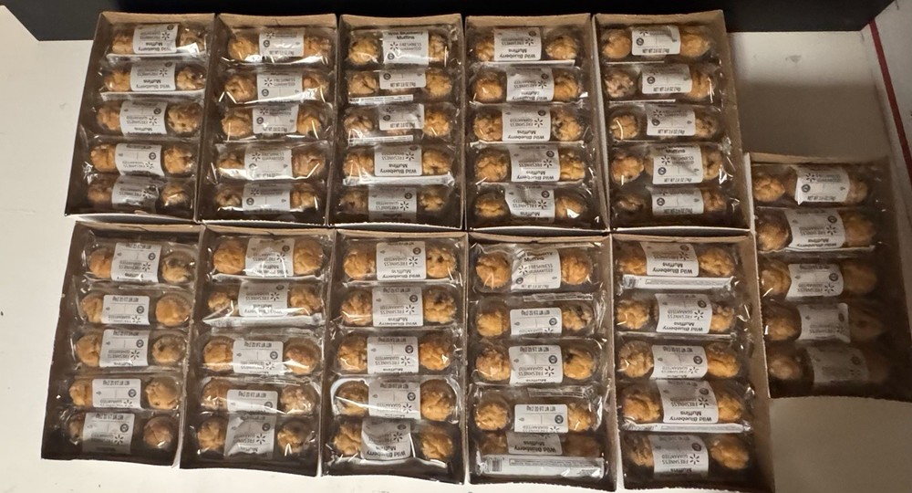 Lot of Bluberry mini muffins- 330 mini muffins- read description