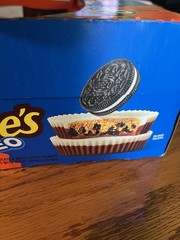 (24) Reese’s Oreo Milk Chocolate Peanut Butter White Creme Cups, 2.8oz.BB: 10/26