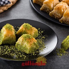Gulluoglu Turkish Baklava 21 pieces (1.65lb – 750gr), Metal – Tin Box, daily